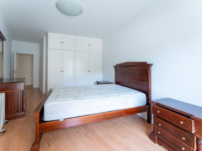 Image No.16-4 Bed Apartment for sale