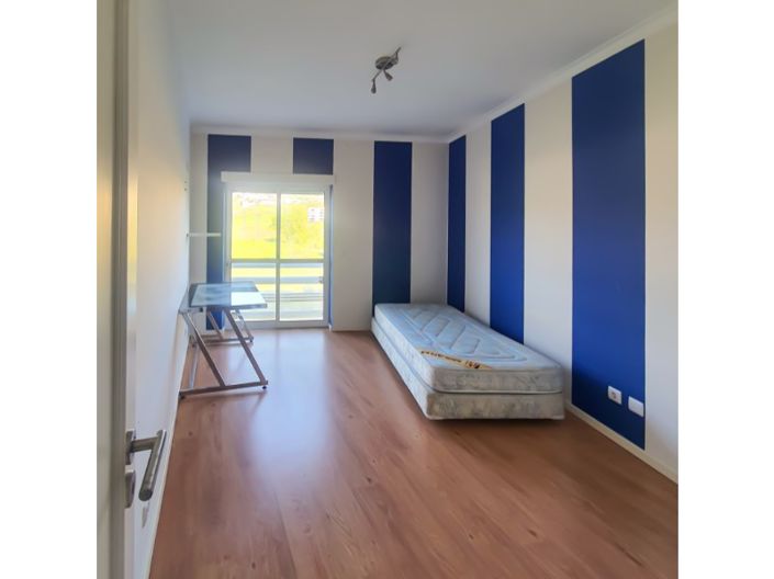 Image No.18-4 Bed Apartment for sale