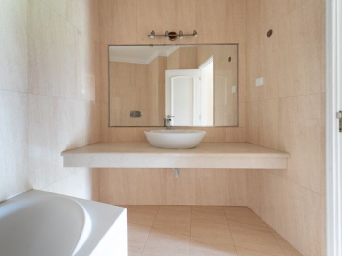 Image No.19-4 Bed Apartment for sale