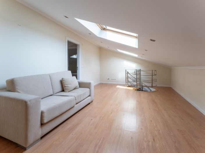 Image No.25-4 Bed Apartment for sale