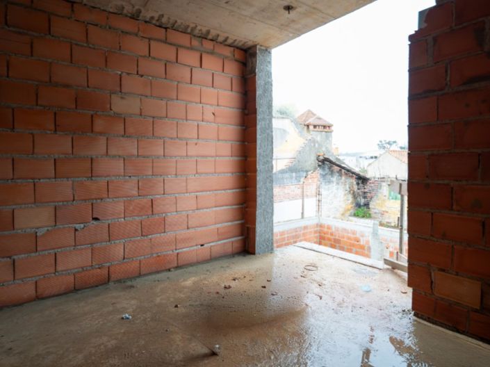 Image No.18-2 Bed Apartment for sale