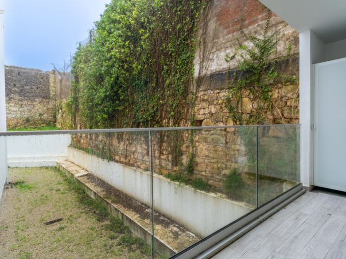 Image No.19-2 Bed Apartment for sale