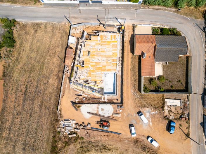 Image No.33-3 Bed House for sale