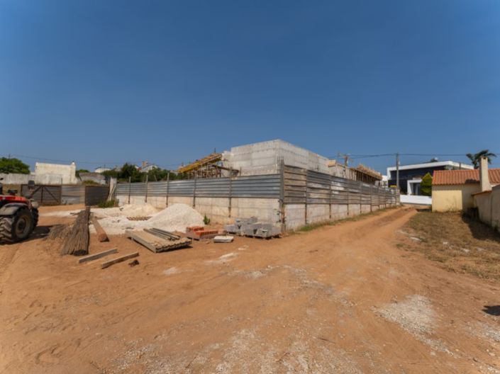 Image No.40-3 Bed House for sale