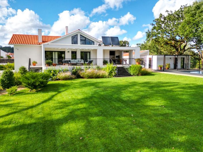 Image No.2-5 Bed House for sale