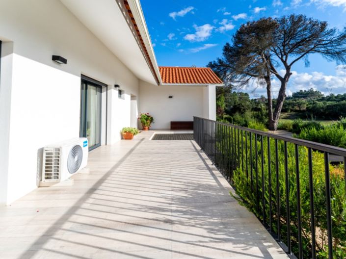 Image No.26-5 Bed House for sale