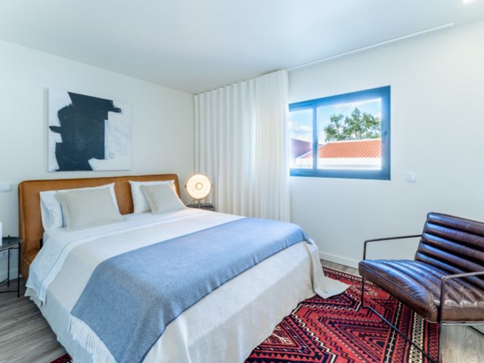 Image No.38-5 Bed House for sale