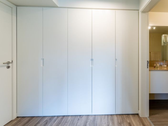 Image No.54-5 Bed House for sale