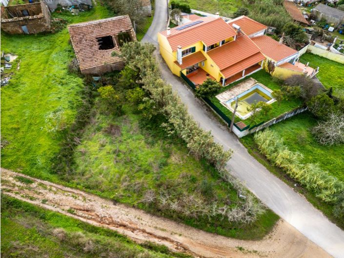 Image No.6-4 Bed House for sale