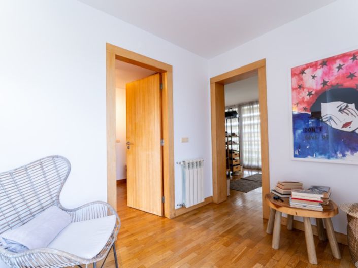 Image No.30-4 Bed House for sale