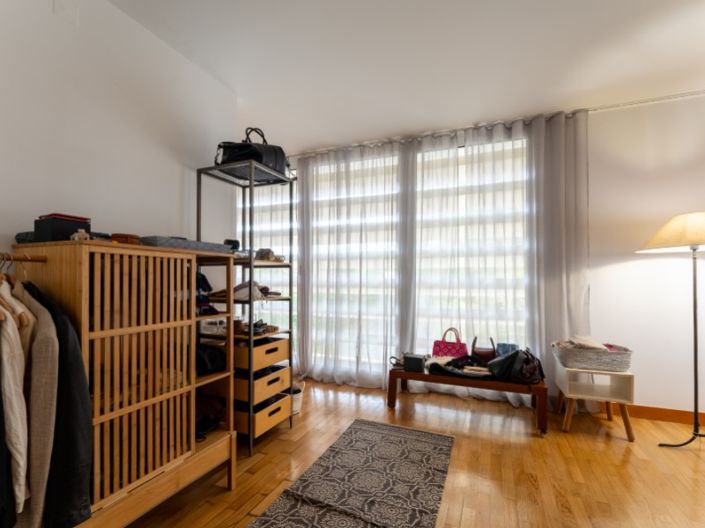 Image No.33-4 Bed House for sale