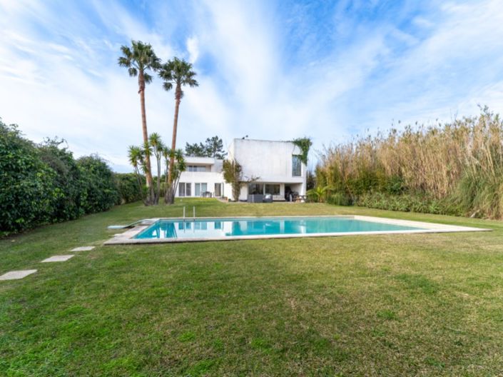 Image No.4-4 Bed House for sale