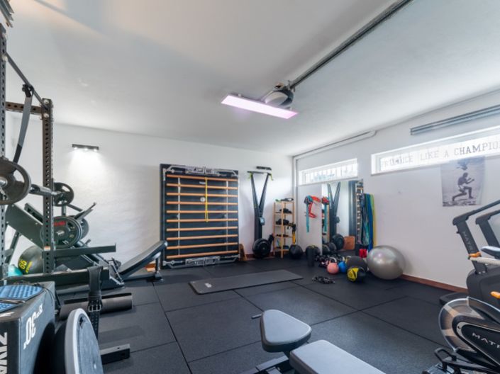 Image No.44-4 Bed House for sale