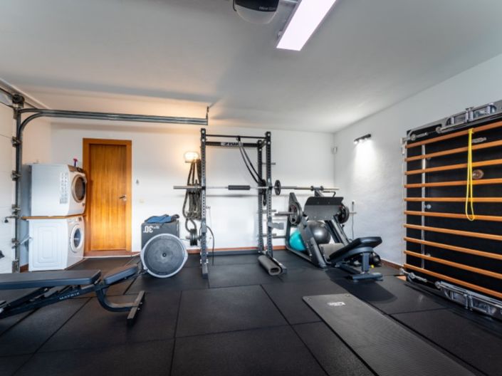 Image No.45-4 Bed House for sale