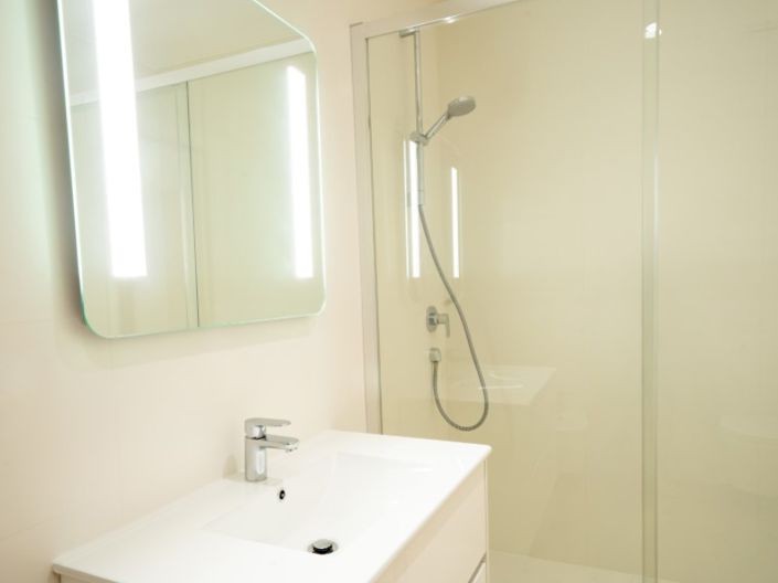 Image No.37-2 Bed Apartment for sale