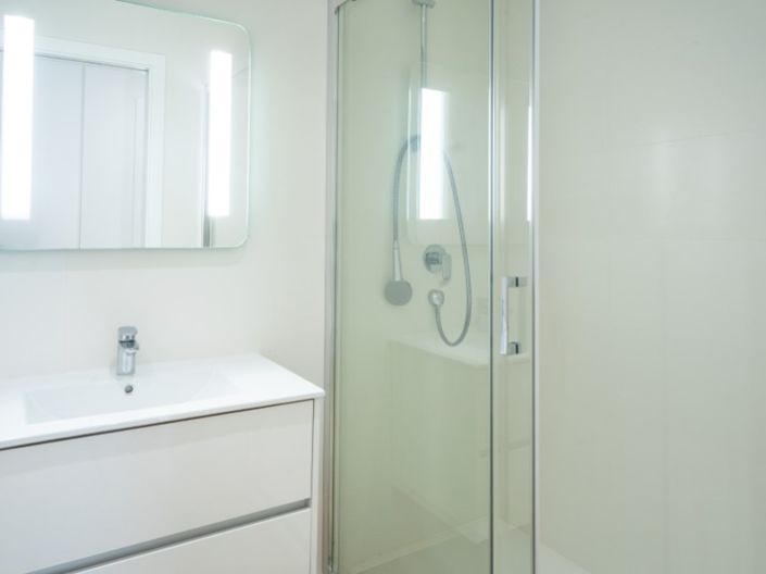 Image No.34-2 Bed Apartment for sale