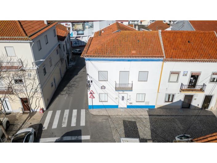 Image No.10-3 Bed Apartment for sale