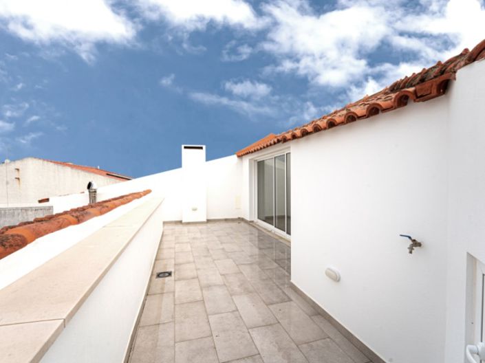 Image No.17-3 Bed Apartment for sale