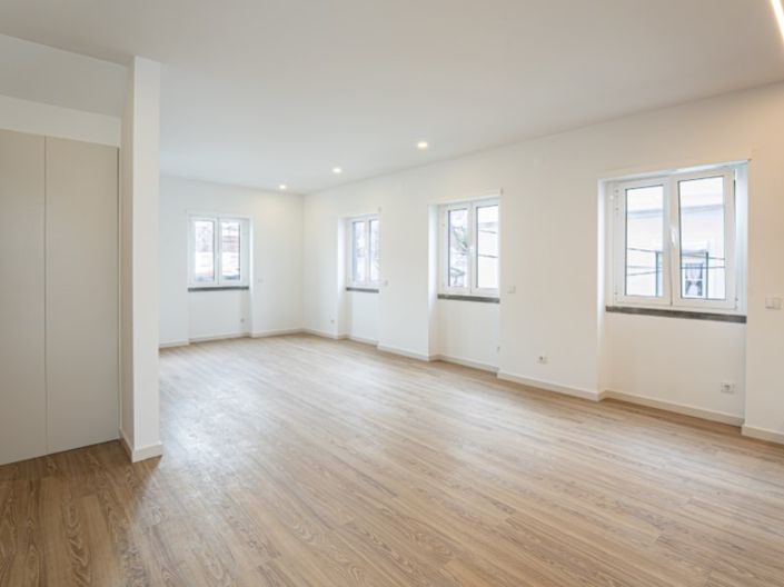 Image No.20-3 Bed Apartment for sale