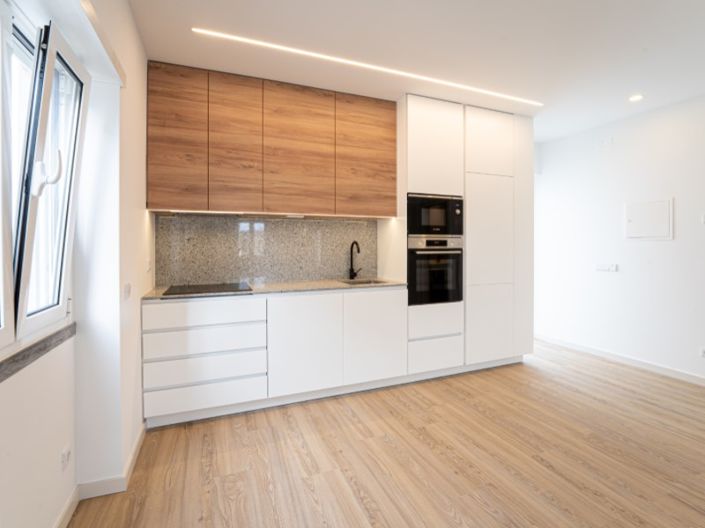 Image No.28-3 Bed Apartment for sale