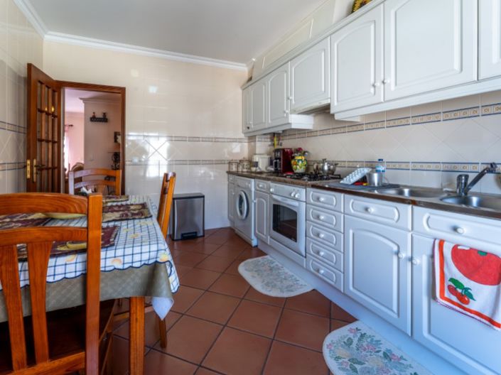 Image No.11-2 Bed Apartment for sale