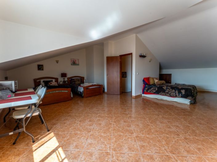 Image No.17-2 Bed Apartment for sale