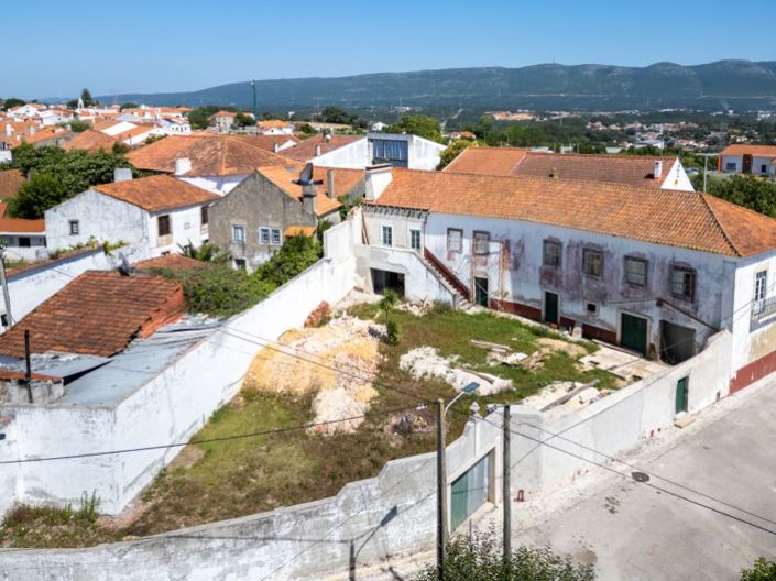 Image No.20-7 Bed House for sale