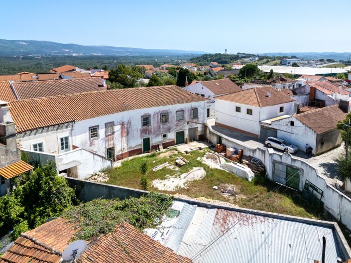 Image No.25-7 Bed House for sale