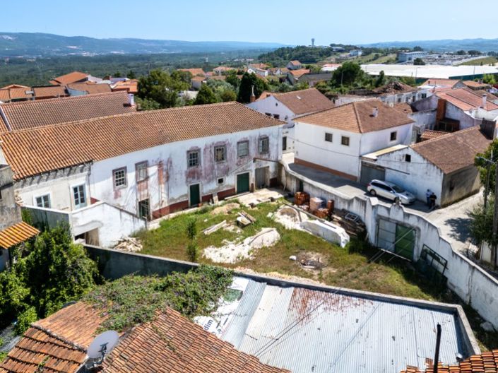 Image No.28-7 Bed House for sale