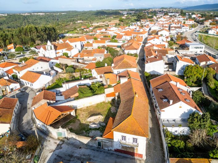 Image No.36-7 Bed House for sale