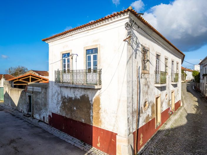 Image No.40-7 Bed House for sale