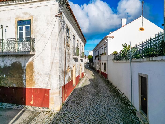 Image No.42-7 Bed House for sale