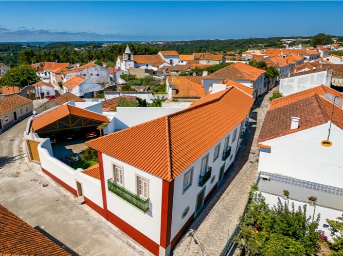 Image No.7-7 Bed House for sale