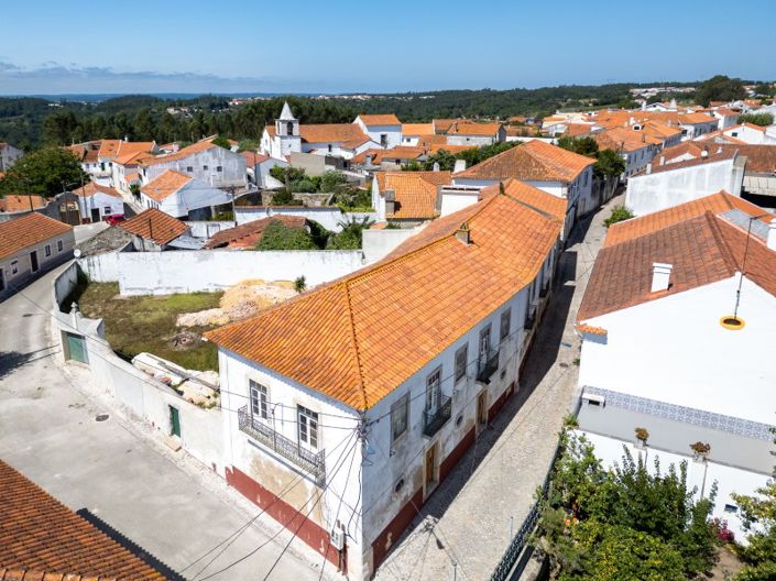 Image No.8-7 Bed House for sale