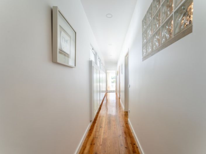 Image No.20-5 Bed House for sale