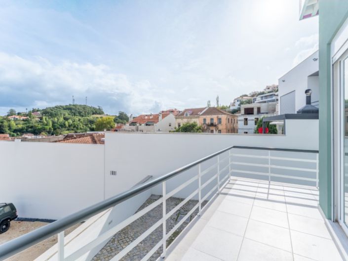 Image No.30-5 Bed House for sale