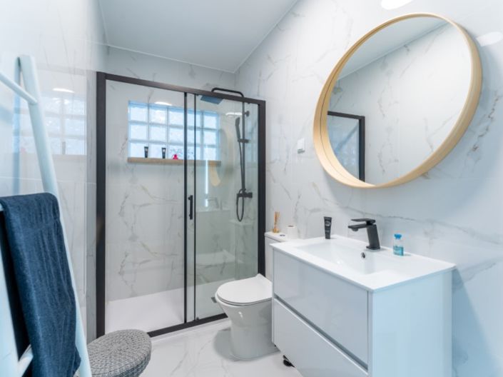 Image No.38-5 Bed House for sale