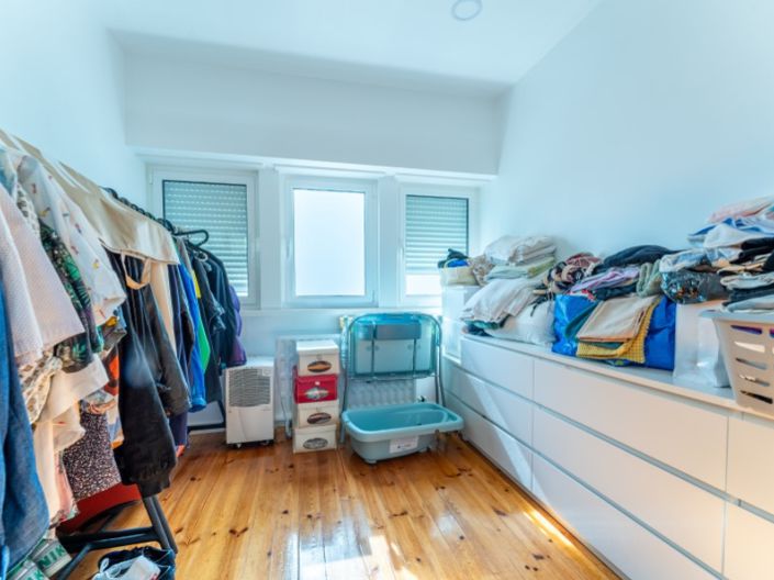 Image No.41-5 Bed House for sale