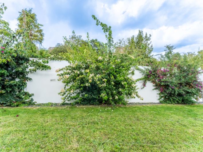 Image No.56-5 Bed House for sale