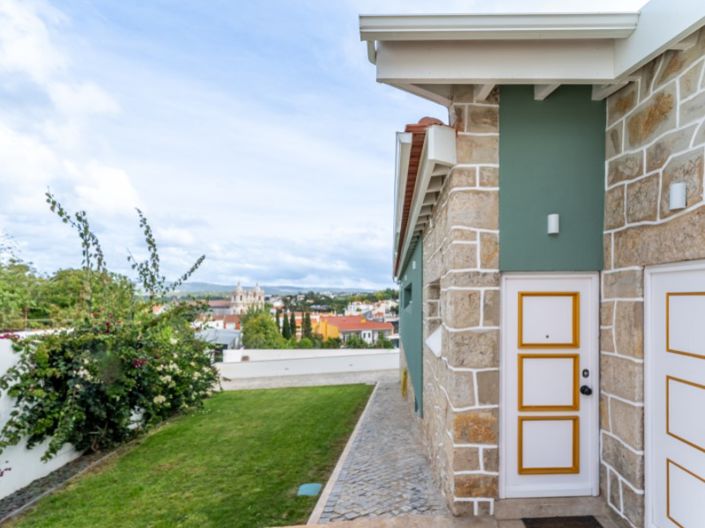 Image No.59-5 Bed House for sale