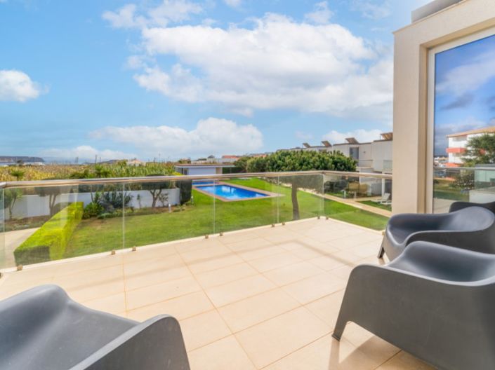 Image No.21-3 Bed House for sale