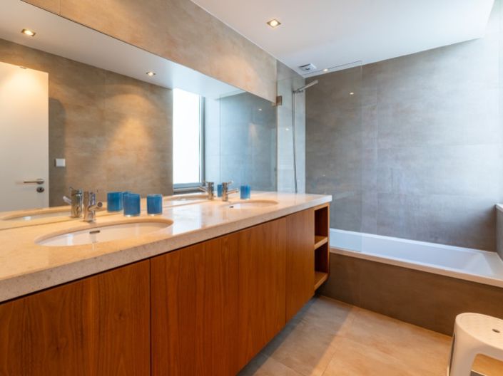 Image No.23-3 Bed House for sale