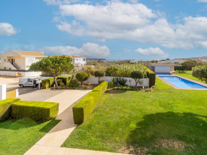 Image No.28-3 Bed House for sale