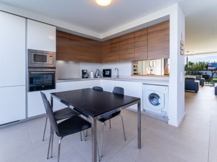 Image No.4-3 Bed House for sale