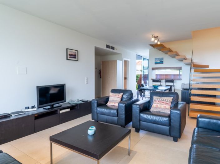 Image No.6-3 Bed House for sale