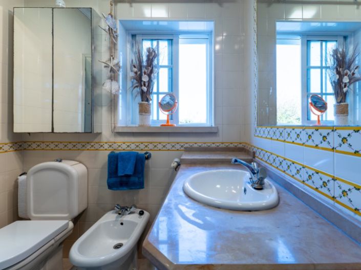 Image No.13-5 Bed House for sale