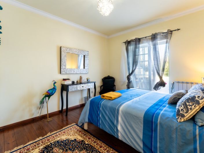 Image No.17-5 Bed House for sale