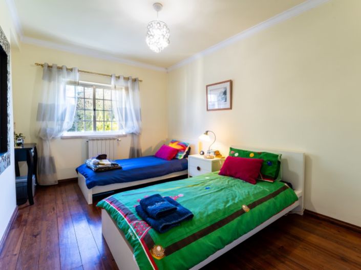 Image No.21-5 Bed House for sale