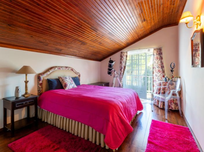 Image No.34-5 Bed House for sale