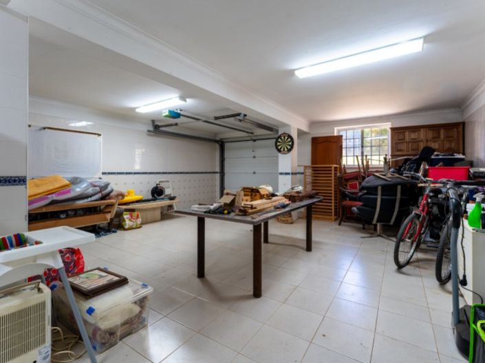 Image No.39-5 Bed House for sale